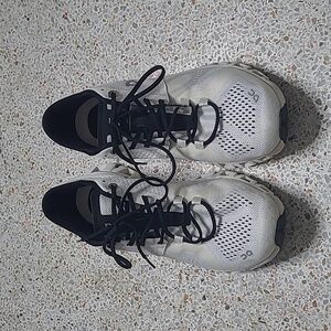 ON cloudX running shoes